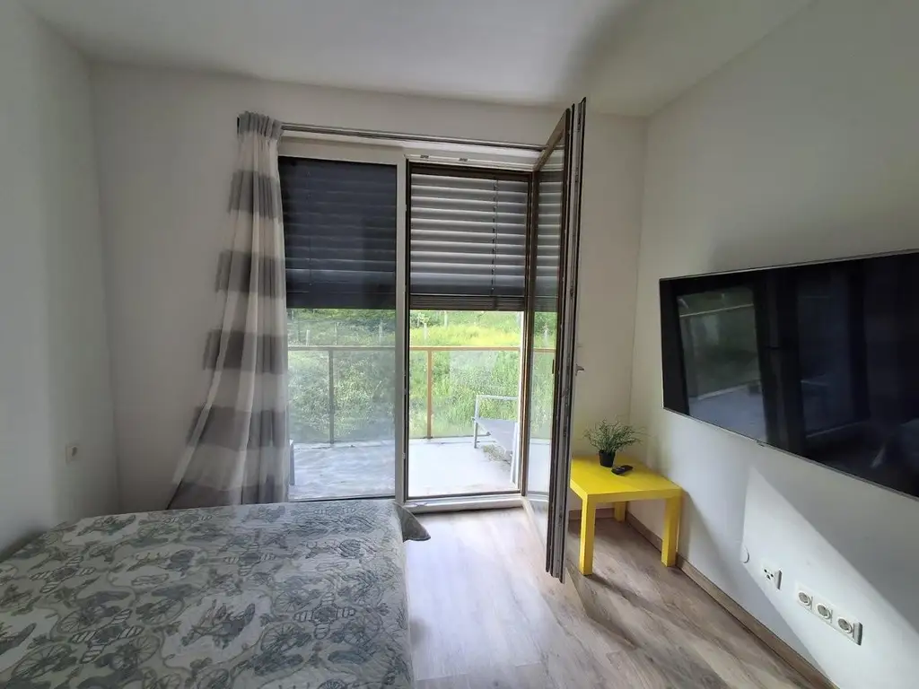 "Waldblick - Single-Balkonwohnung am Riederberg mit Parkplatz"