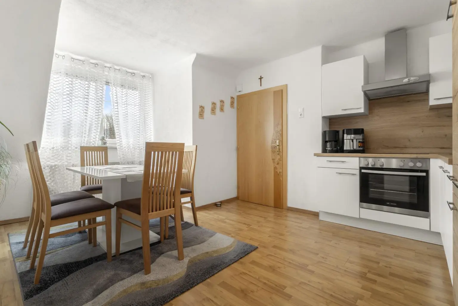 Großzügiges, gemütliches Einfamilienhaus mit Gartenparadies und Weitblick in Wolfsberg