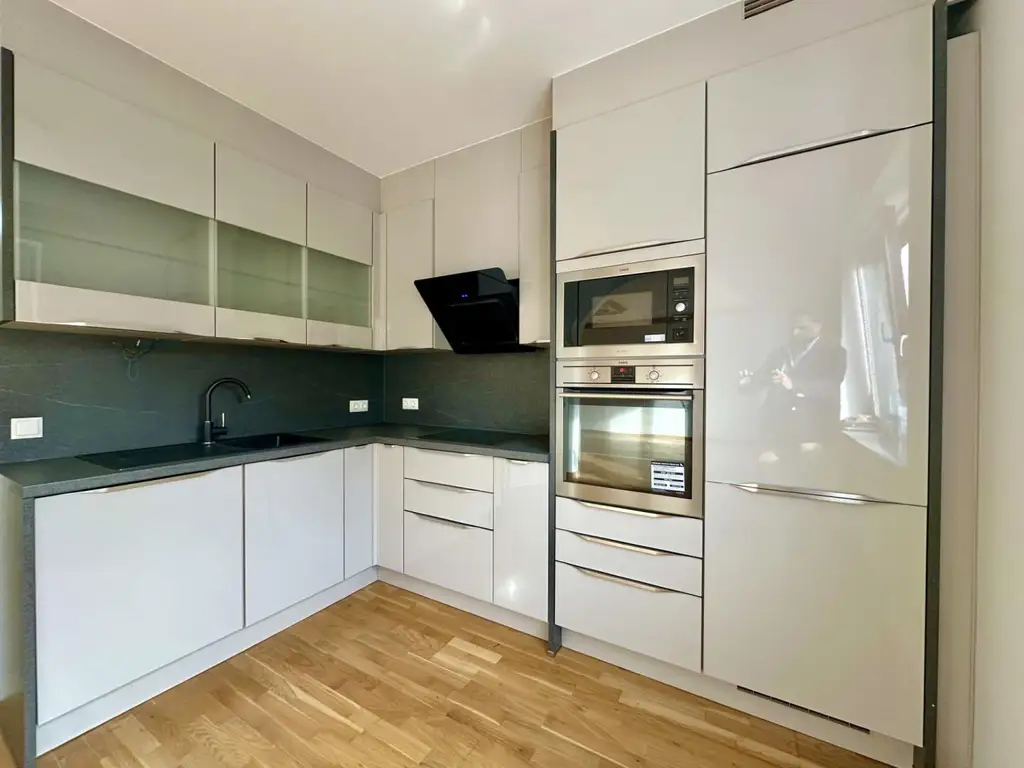 Großes Haus mit vielen Nutzungsmöglichkeiten - Wohnen und/oder Gewerbe!