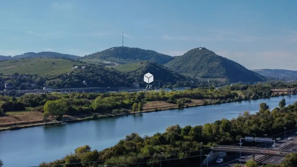 Exklusive Gartenwohnung an der Donau im Erstbezug mit traumhaftem Blick auf den Kahlenberg!