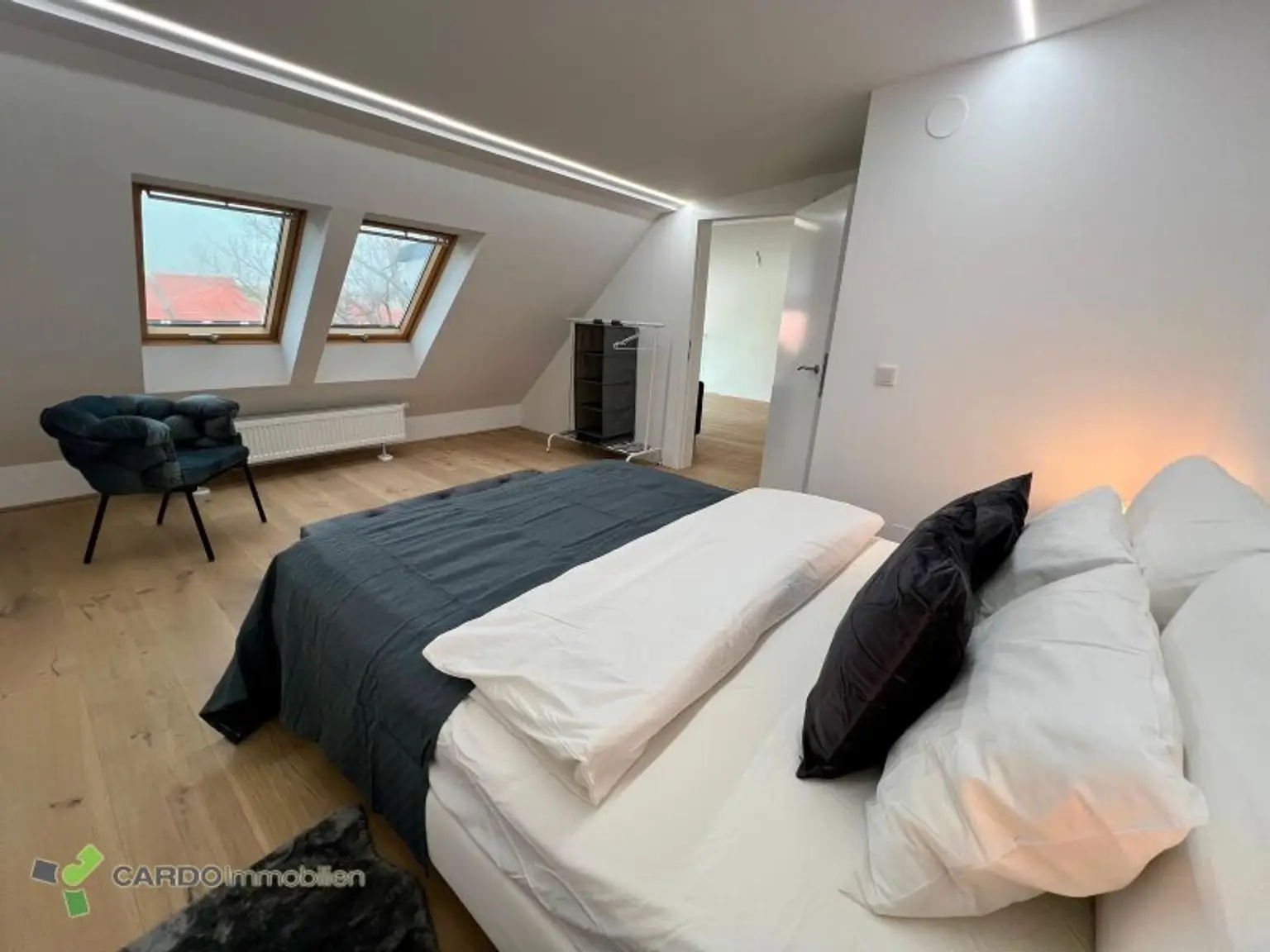 3 Zimmer Maissonettewohnung mit Garagenplatz, möbliert