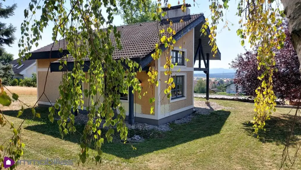 Extravagantes Familienidyll auf großzügigem Grundstück