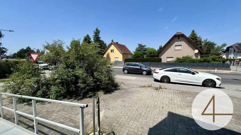 Ehemalige Raiffeisenbank in Strasshof Großzügiges Büro/Praxis – Top Angebot!