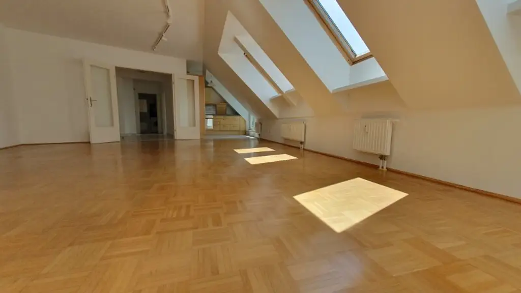 Attraktive Dachterrassenwohnung mit hohem Lebenswert in gesuchter Lage