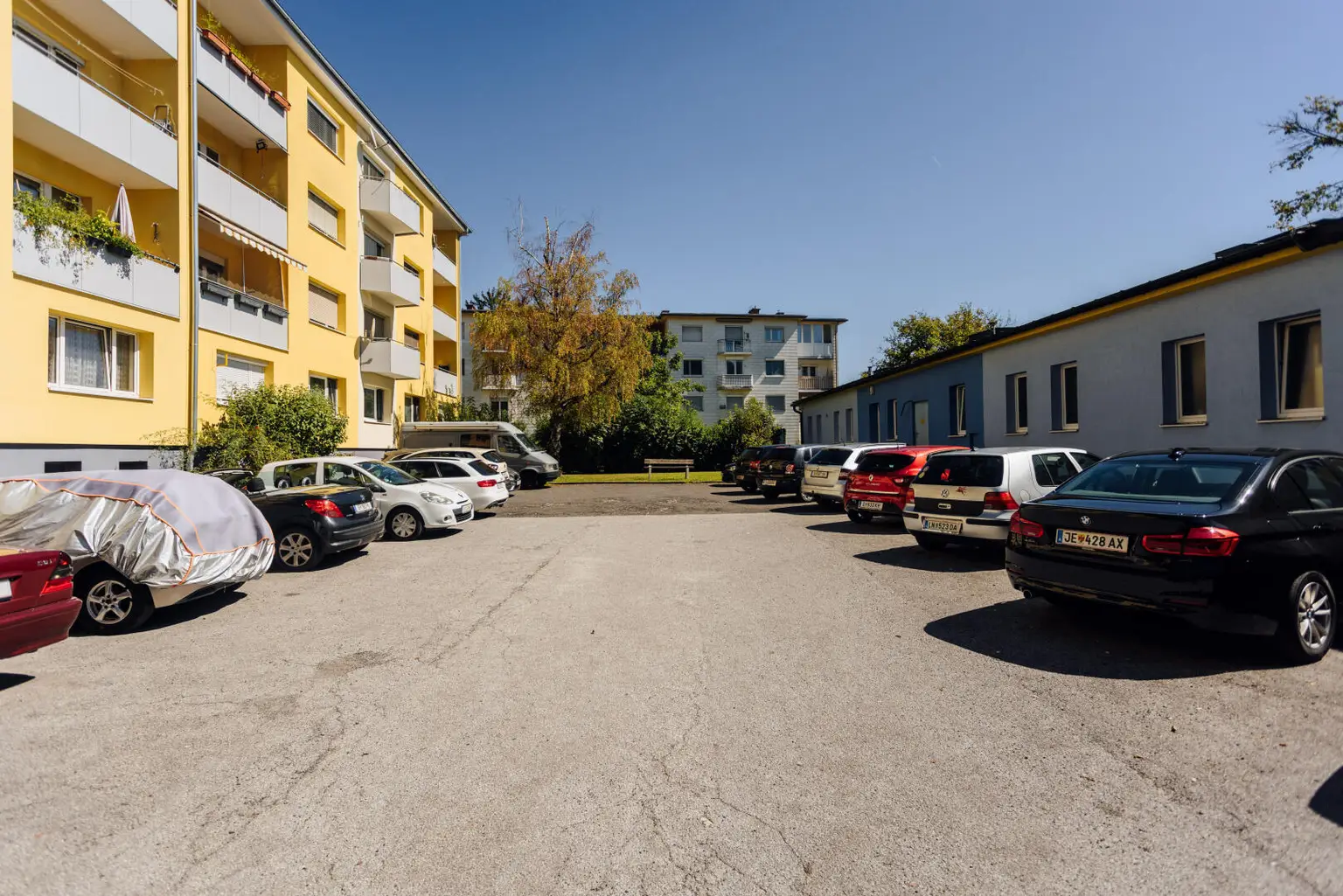 8020 Eggenberg - Eine gepflegte, renovierte , 2 Zimmer-Wohnung mit sonniger Loggia!
