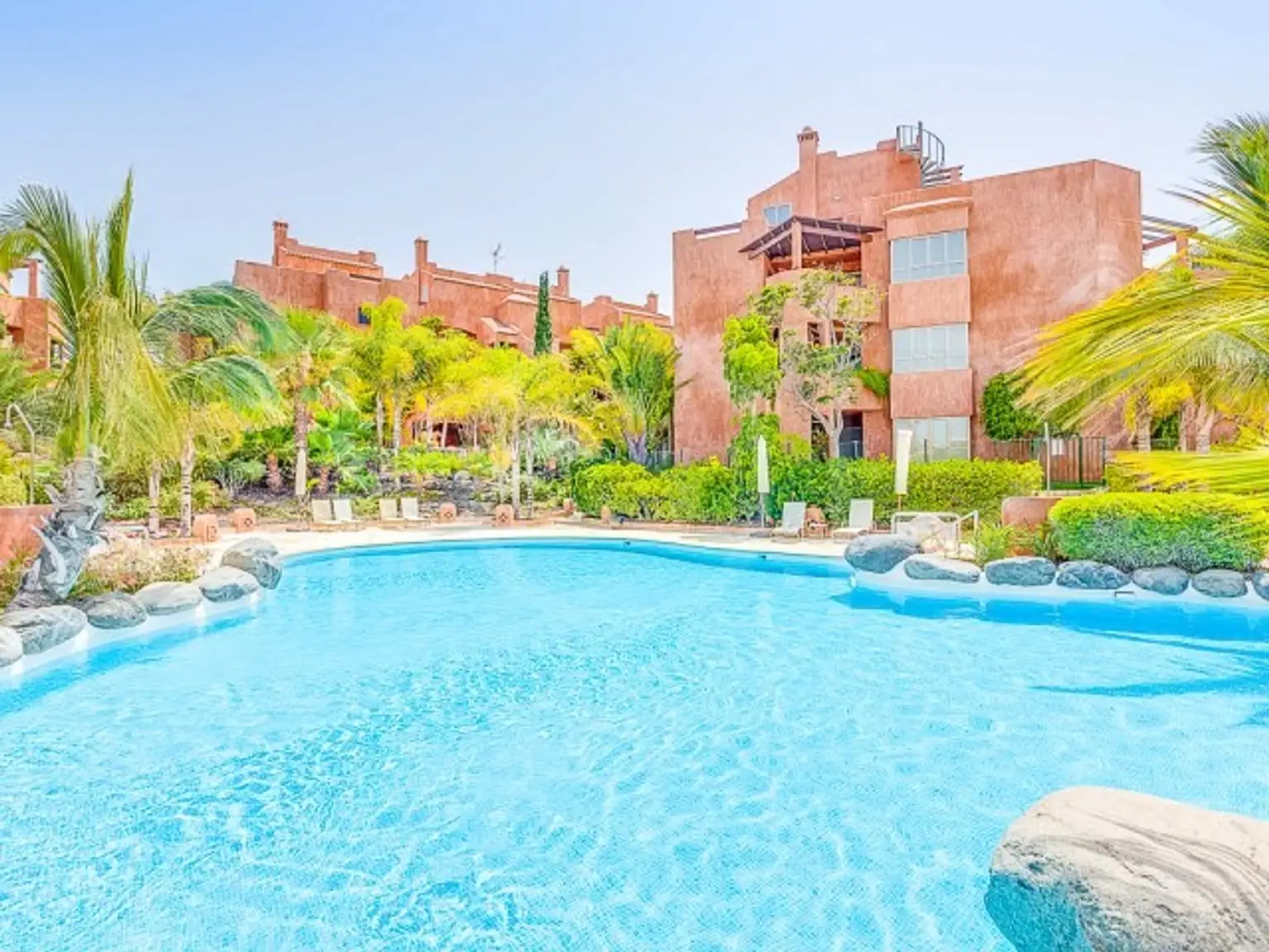 Bahía-de-los-Menceyes-Heated-Community-Pool-Tenerife-1