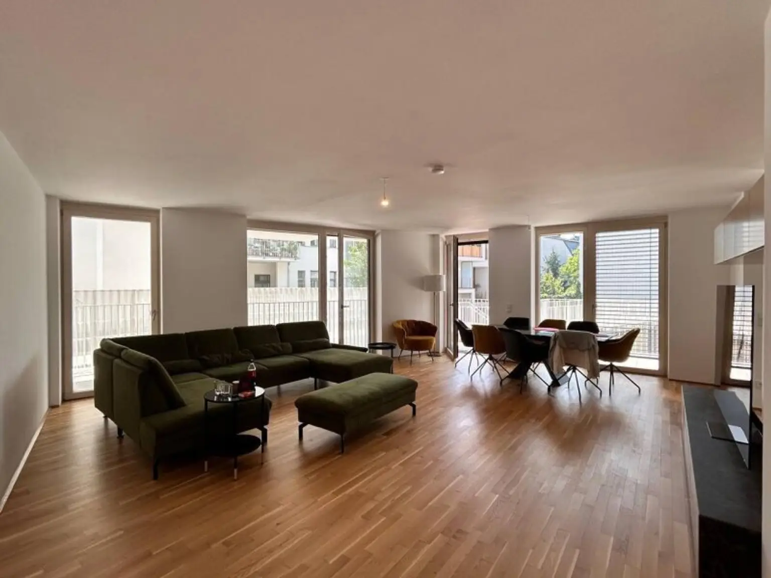 Möblierte 4-Zimmer-Mietwohnung mit Balkon im „Kennedy Garden“ – 1140 Wien