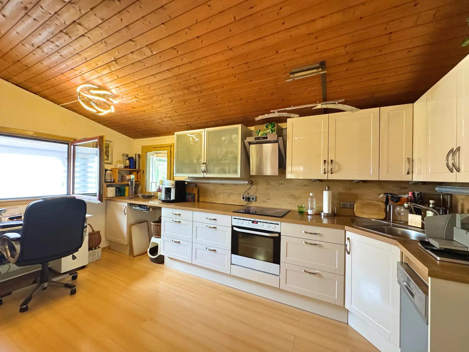 Idyllisches Einfamilienhaus im Grünland