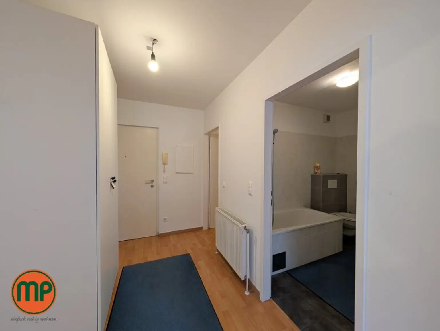 NUR FÜR ÄRZTE: Patientenpotential trifft Top-Anbindung: Ihre Praxis direkt an der U6