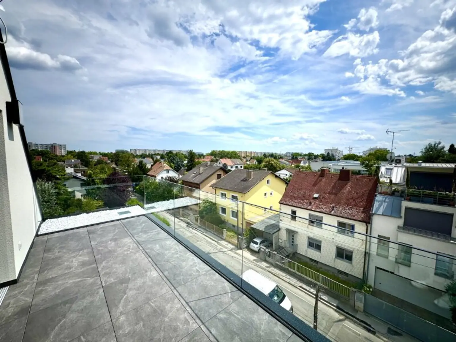 PENTHOUSE LIVING - 5 TERRASSEN - AUSBLICK - WÄRMEPUMPE - DECKENKÜHLUNG - NÄHE U1!