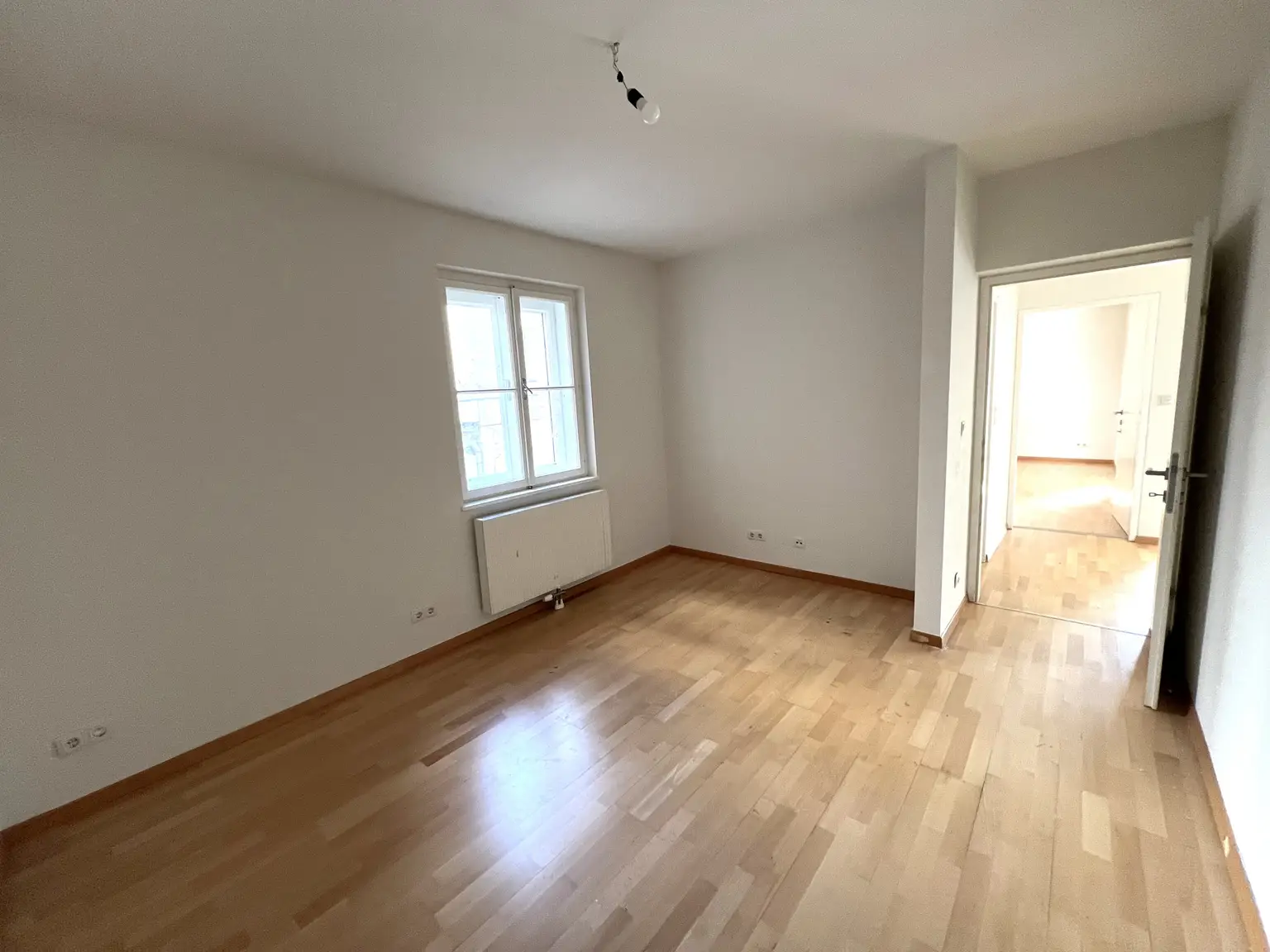 Ansprechende 3-Zimmer-Wohnung in Botschaftsviertel