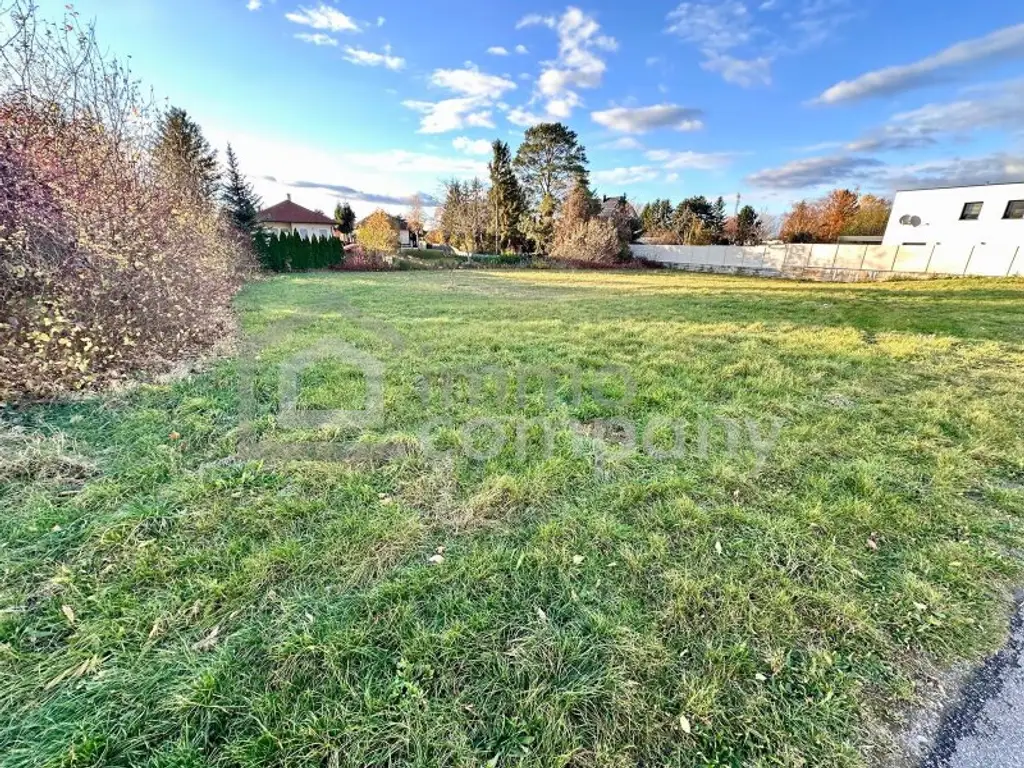 Traumhaftes Pacht Baugrundstück in Lassee: 640m² mit Garten und Stadtblick nur 333,33 € Miete pro Monat!