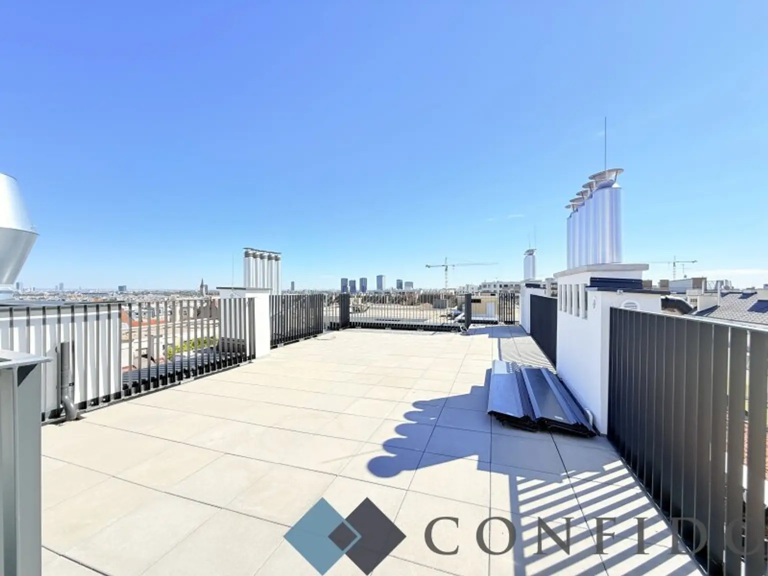 Dachterrasse Top 47