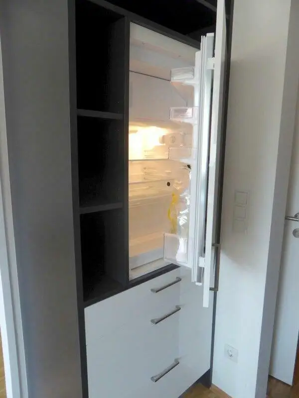 Prov-FREI: Modernes Wohnstudio mit Innenhof-Kleinterrasse in Bestlage bei TU