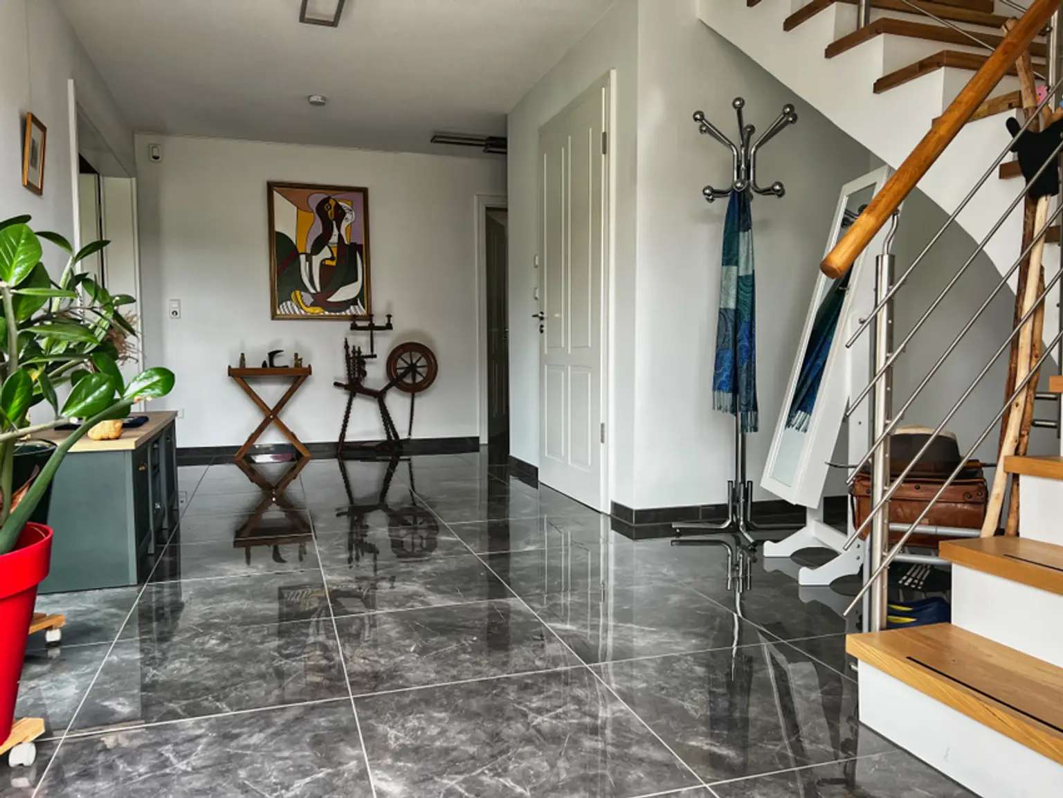 Baujahr 2019! Moderne Landhausvilla mit viel Platz!
