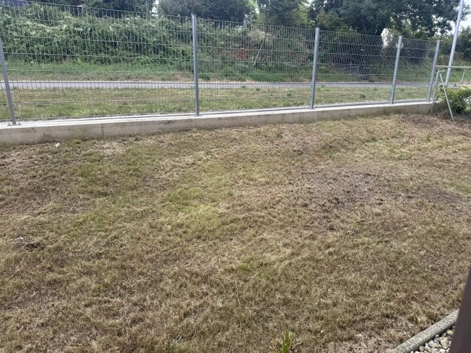 120 Meter zur U1 Oberlaa- Sonnige, barrierefreie Gartenwohnung mit Top U1 Anbindung- inkl. Küche