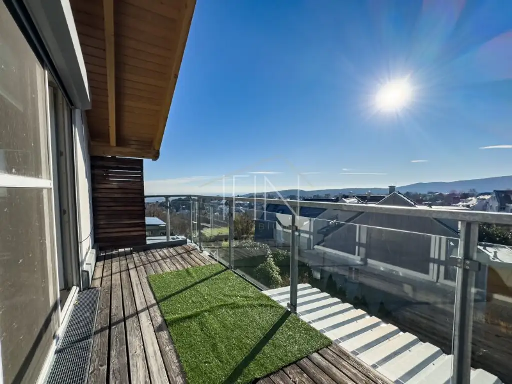 Gießhübl. Ruhe. Architektur.  Reihenhaus mit Garten