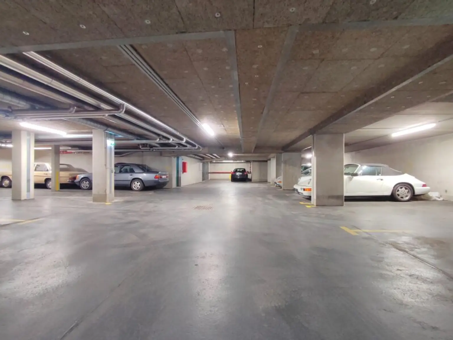 Garagenplatz Nähe U6-Siebenhirten!