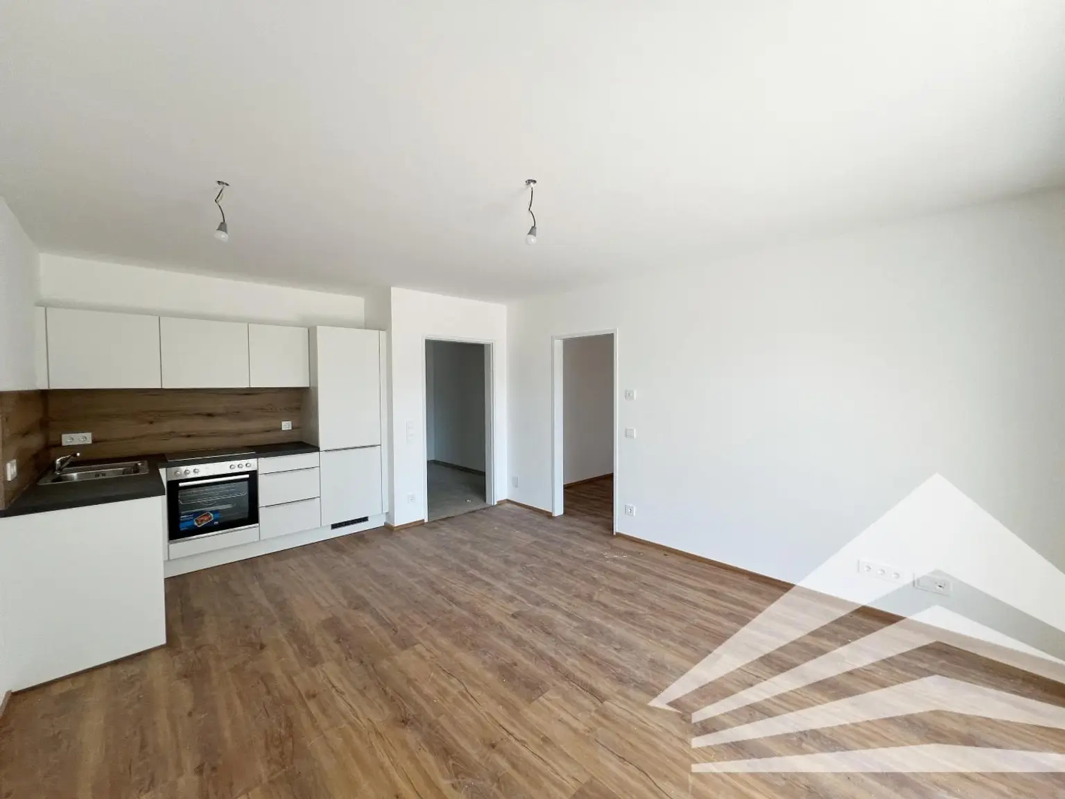 Perfekt aufgeteilte 2-Zimmer Wohnung mit großem Balkon in Puchenau!