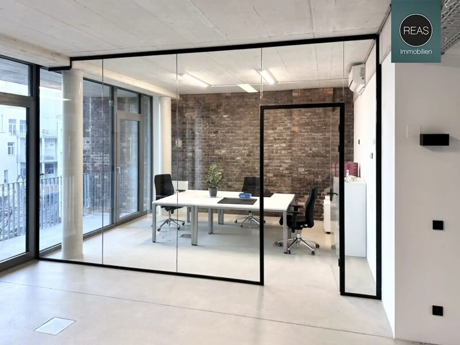 Loft - Anlagepaket mit 6,5% Rendite in der historischen Brotfabrik Wien!