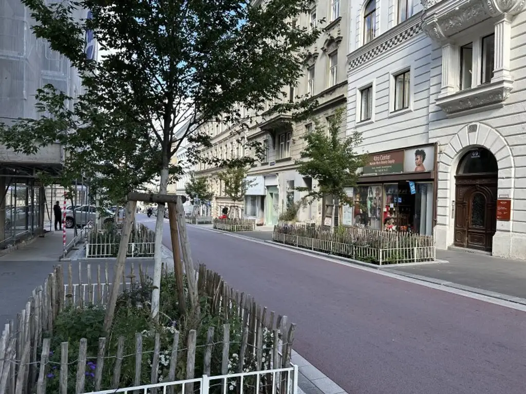 Luxuriöse Dachterrassenwohnung im Botschaftsviertel