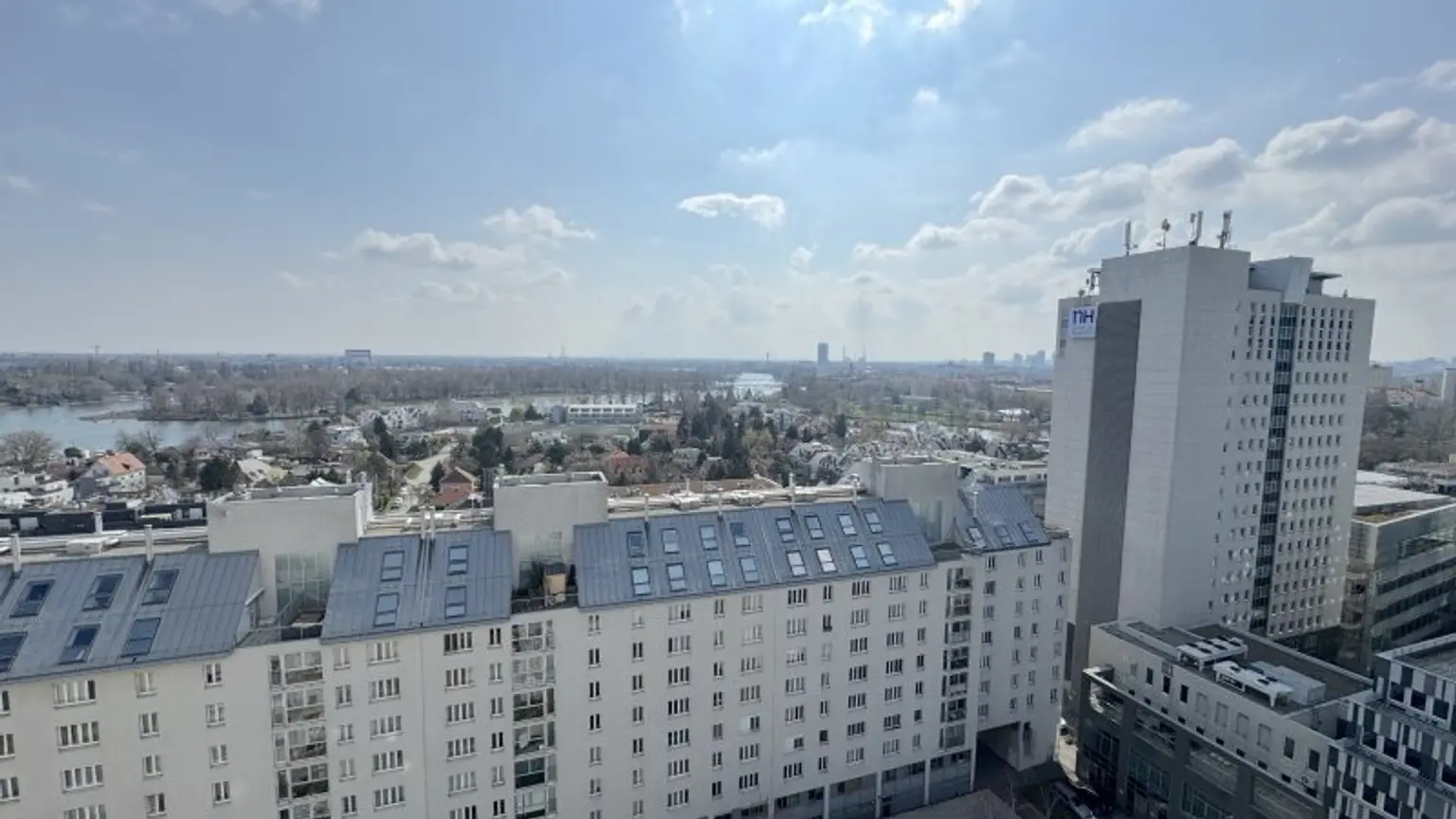 Top-gelegene 2-Zimmer-Wohnung mit Loggia im 22. Bezirk – Nähe UNO City & Donauinsel
