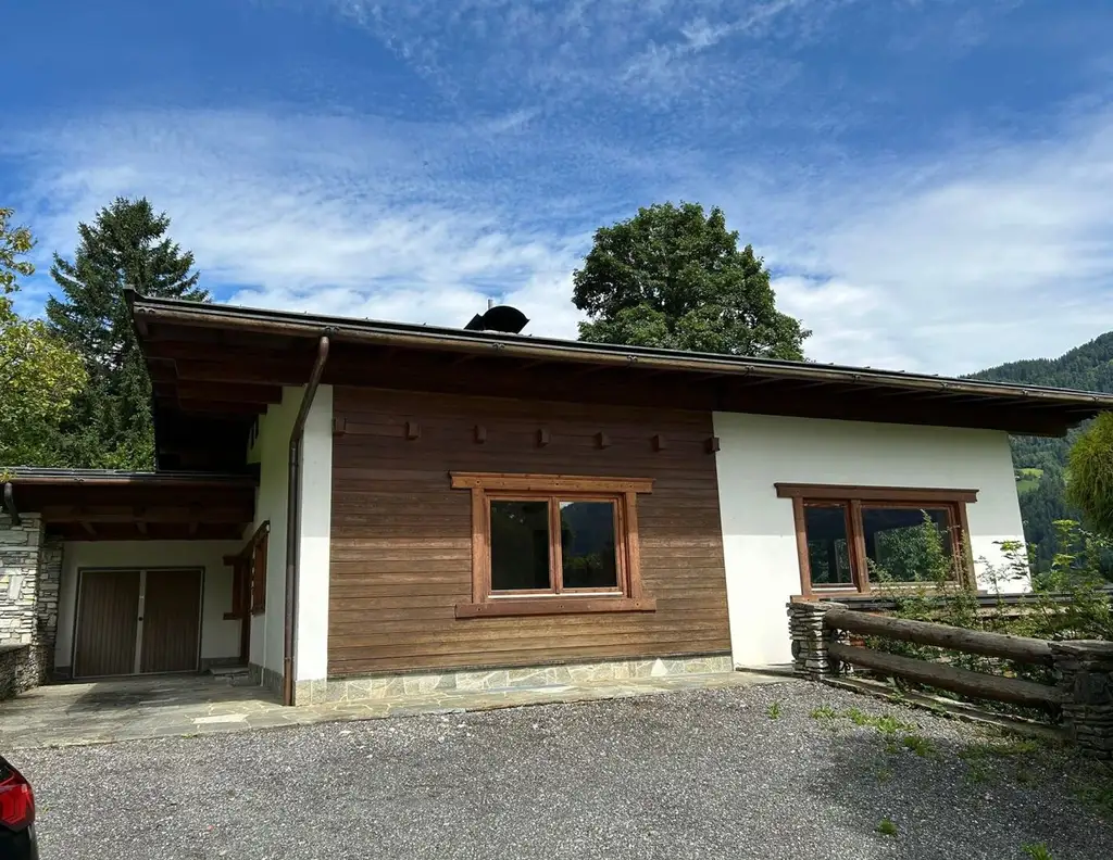 Landhaus mit Charakter - Wohnen am Waldrand mit Ausblick & Privatsphäre