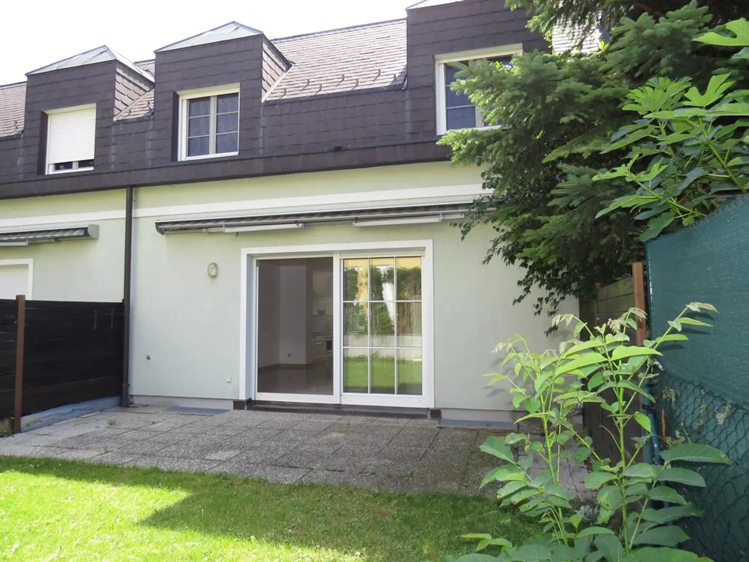 Haus Gartenansicht