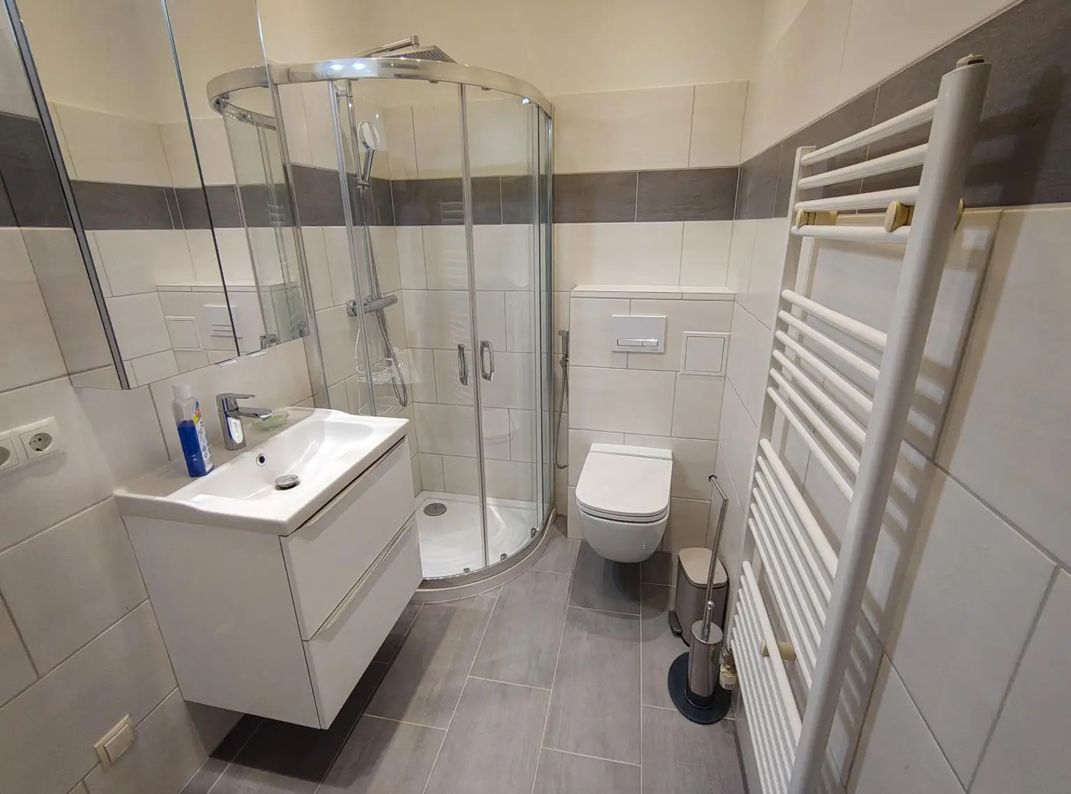 "2 Wohneinheiten möglich!"