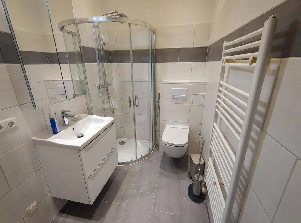 "2 Wohneinheiten möglich!"