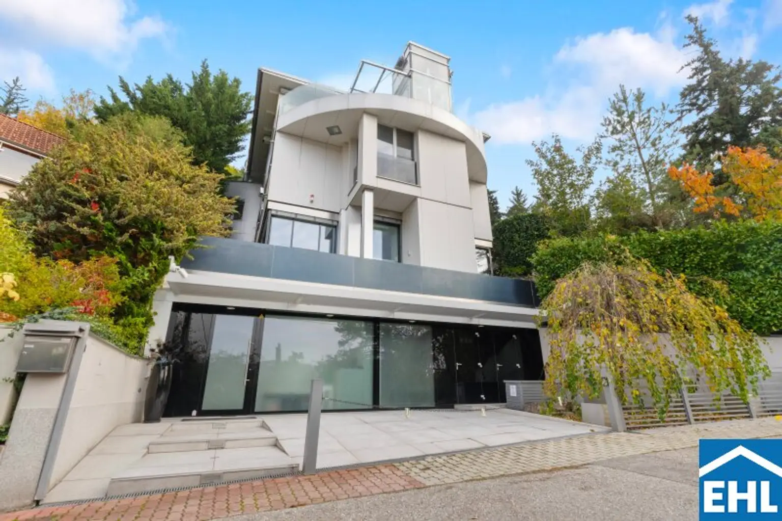 Villa Morgani – Moderne Architektur trifft auf mediterrane Ruheoase in absoluter Privatsphäre