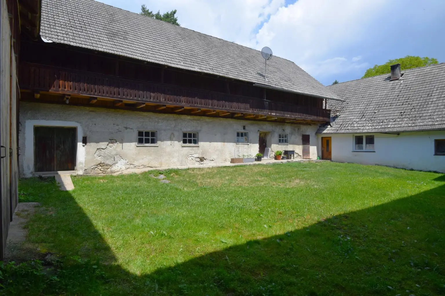 grüner Innenhof