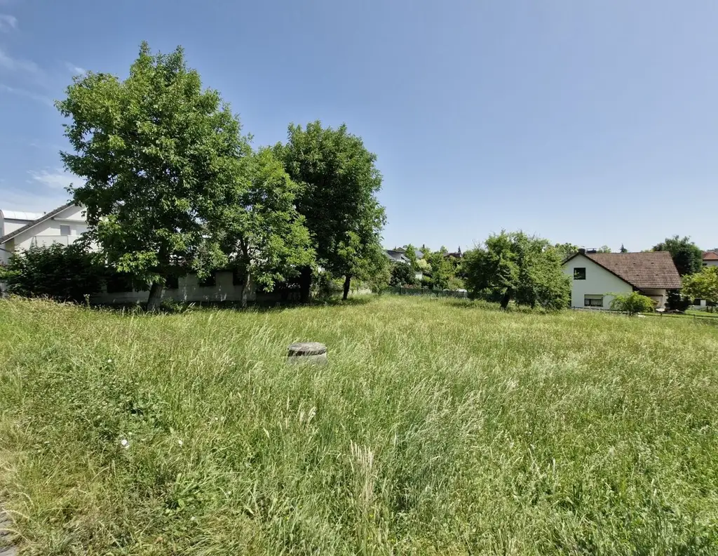 RARITÄT - Einzigartiges Baugrundstück in Leonding - 896 m² für Ihr Eigenheim...!