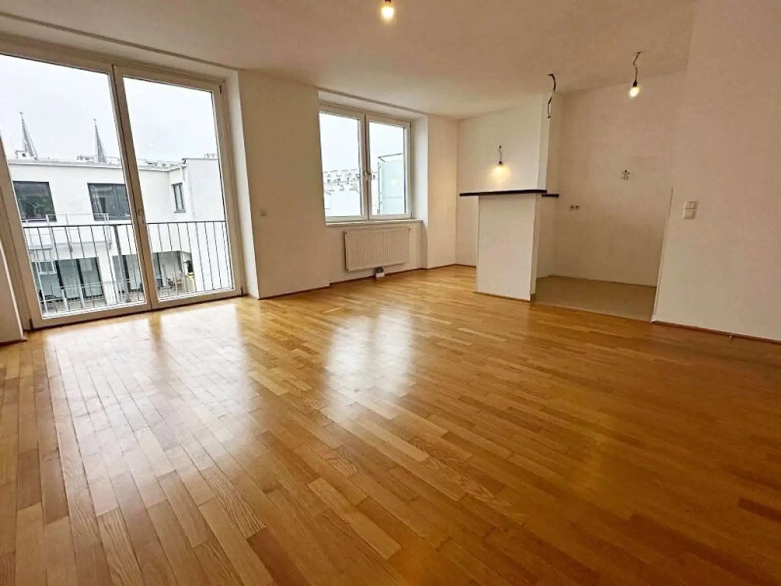 HUMBOLDTPLATZ, U1-NÄHE, 68 m2 Neubau inkl. 4 m2 Loggia, Wohnküche, 1 Zimmer, 3. Liftstock, Humboldtgasse