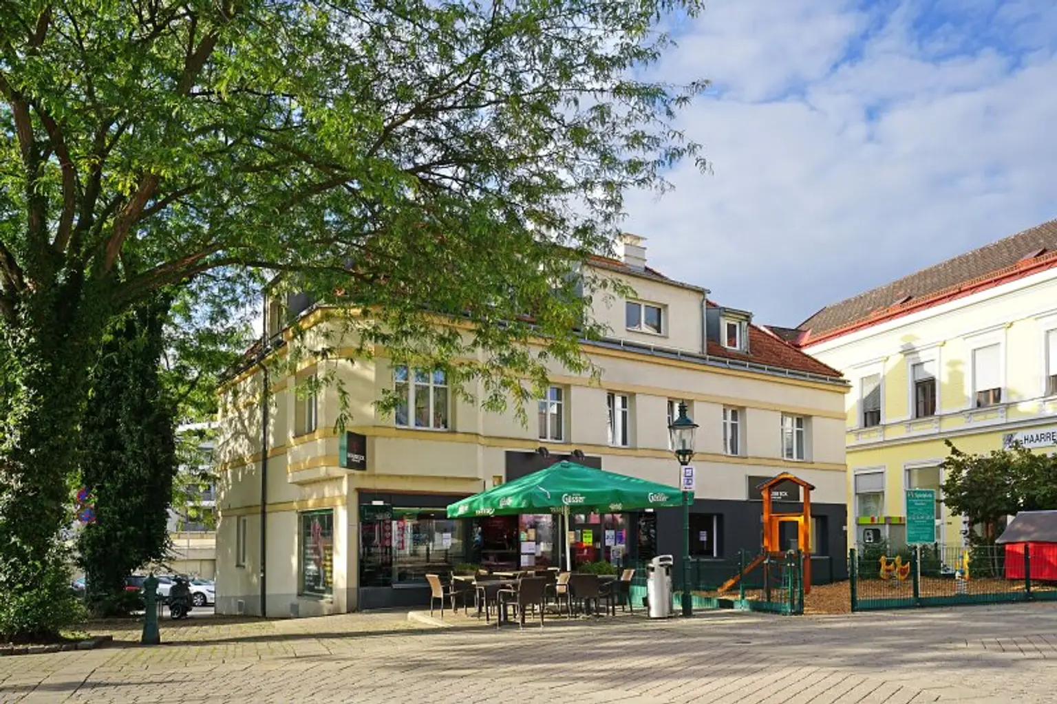 Über 4 % Rendite! Wohn- und Geschäftshaus / Zinshaus am Purkersdorfer Hauptplatz