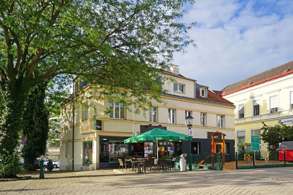 Über 4 % Rendite! Wohn- und Geschäftshaus / Zinshaus am Purkersdorfer Hauptplatz