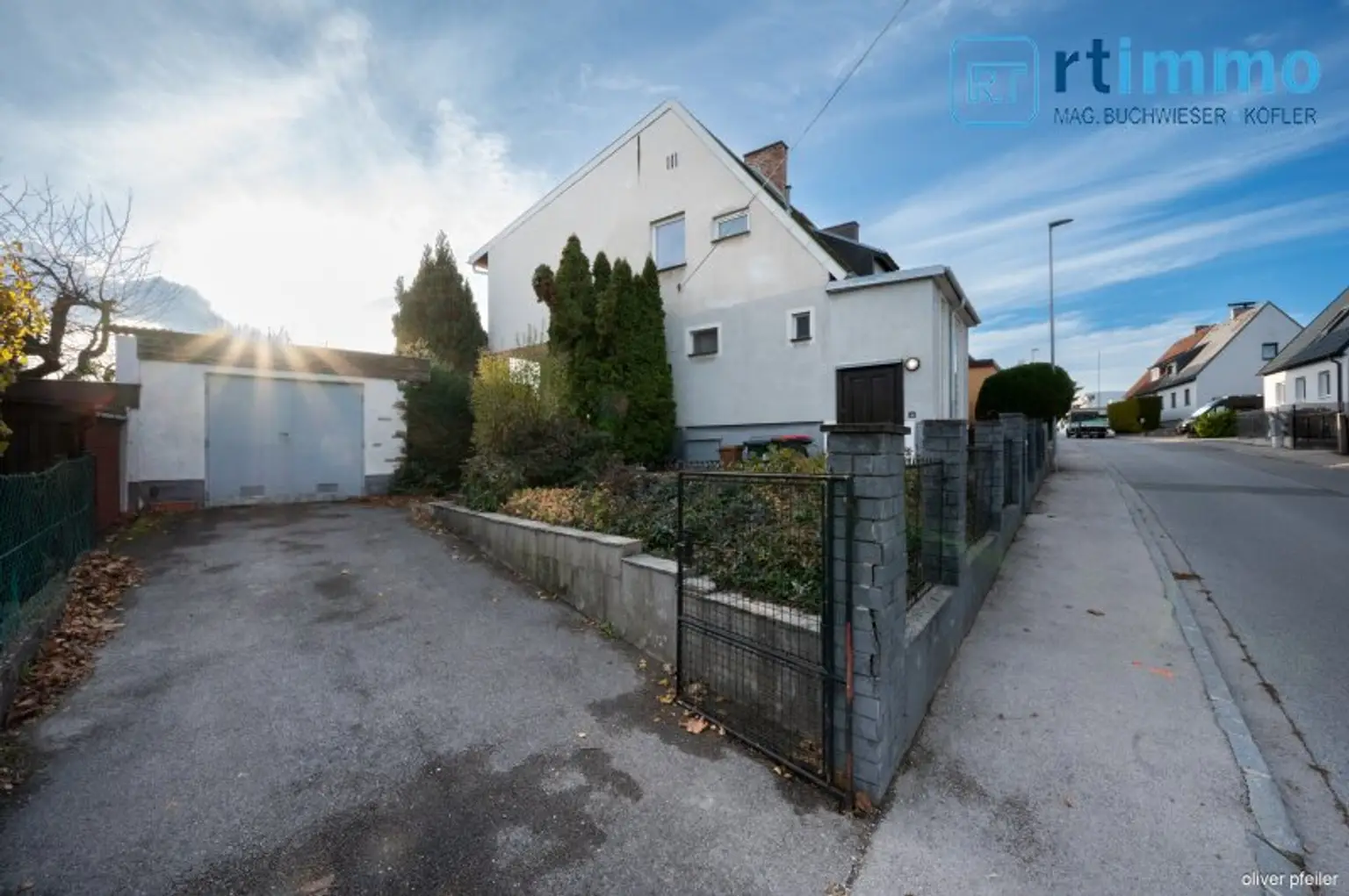 Einfamilienhaus in Stockerau mit schönem Grund - Nähe Freibad.