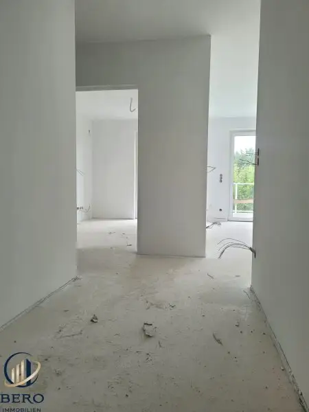 Erstbezug-3 Zimmer-großer Balkon-Provisionsfrei