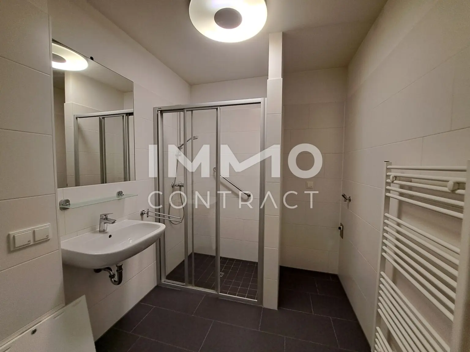 Ruhig gelegene  2- Zimmer - Wohnung mit großem Balkon | Kärntnerstraße 538 Top 27