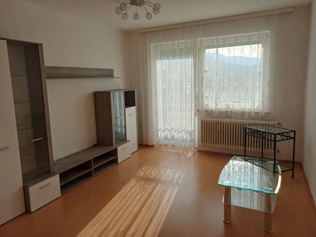 Gepflegte 2-Zimmer-Wohnung mit Küchenblock und Loggia in Langenwang im Mürztal zu mieten !
