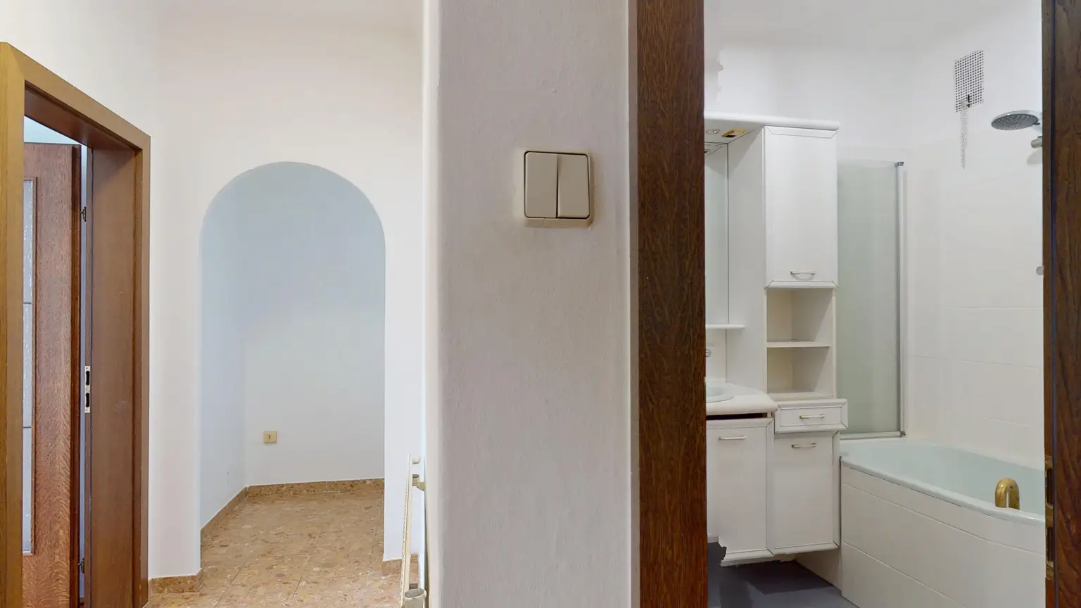 Oelweingasse: Braunhirschenpark - Geräumige 2 Zimmerwohnung - Gute Verkehrsanbindung