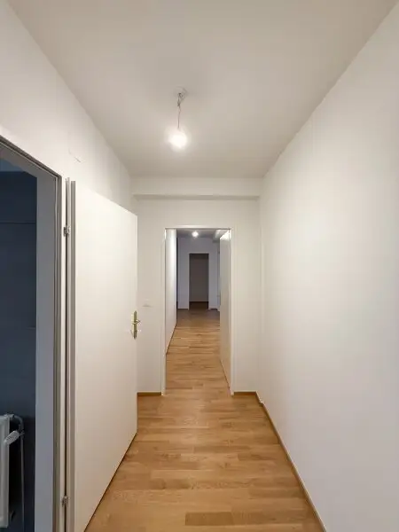 TOP ZUSTAND! 2-Zimmer Dachgeschoßwohnung in 1200 Wien mit Lift zu vermieten