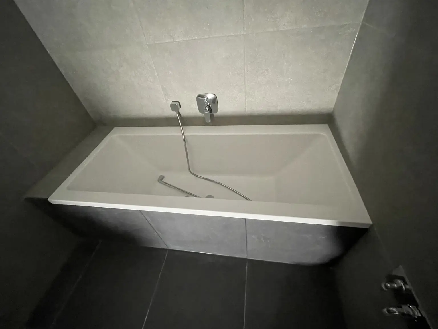 CARL 7 – Top 1 – Badewanne
