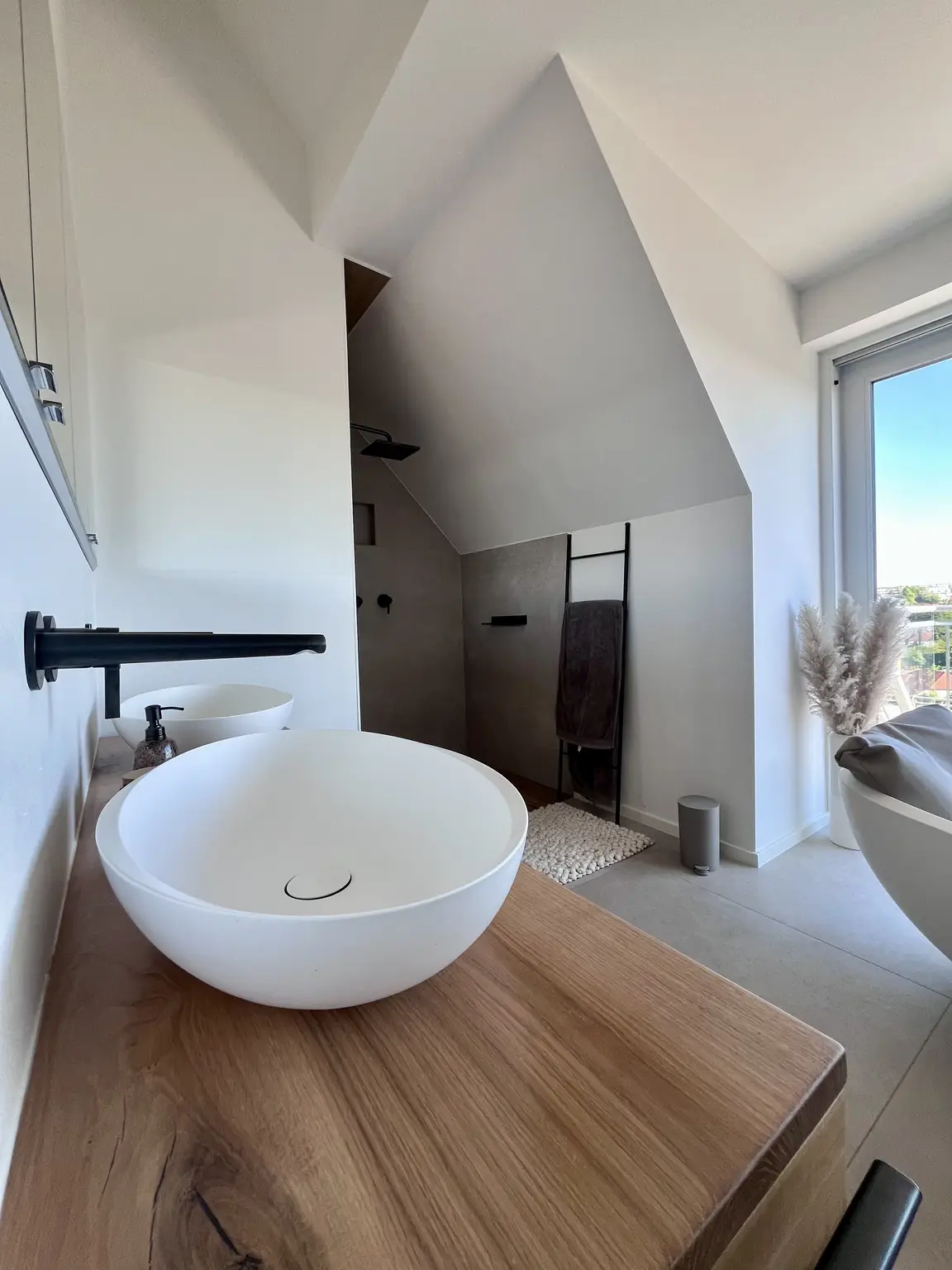 REPRÄSENTATIVES PENTHOUSE-JUWEL: Luxuriöses Dachgeschoss-Maisonette-Traum mit grandiosem Weitblick