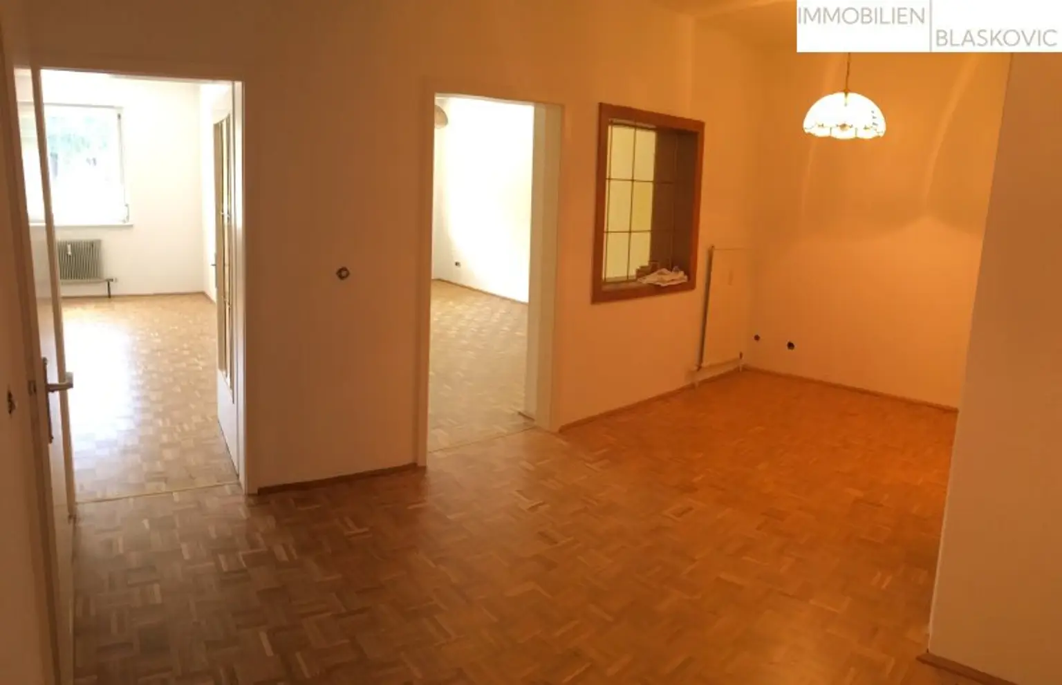 Zentral gelegene 2,5-Zimmer-Wohnung - Nähe Klinikum und Stadtzentrum - WG-tauglich!