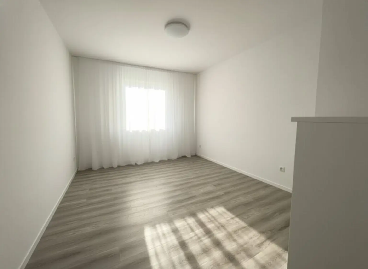 Einziehen & wohlfühlen: Stilvolle 3-Zimmer-Wohnung mit Loggia