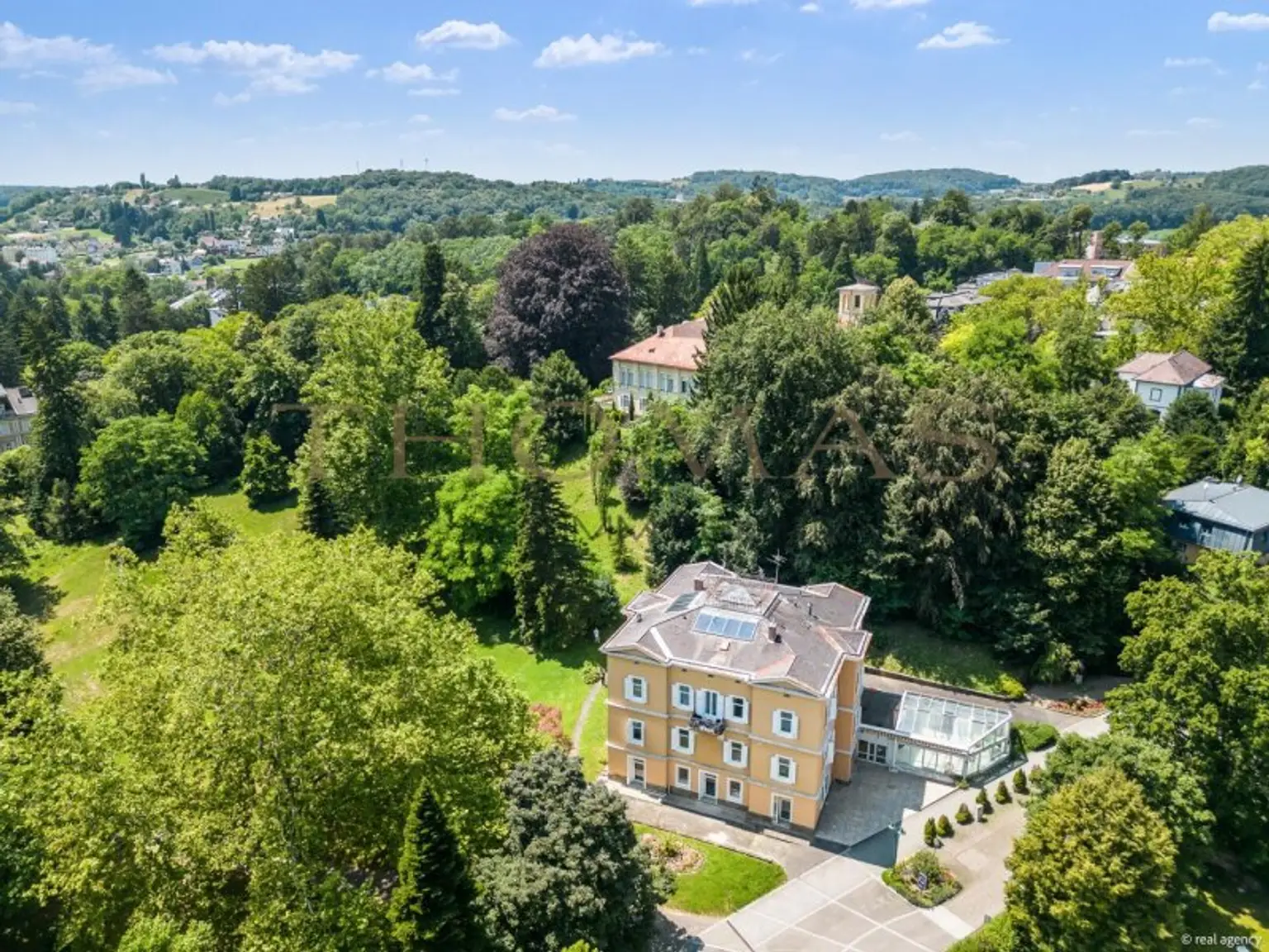 Kurparkjuwel "Villa Clar" - Boutiquehotel, Restaurant & 3 Geschäftsflächen