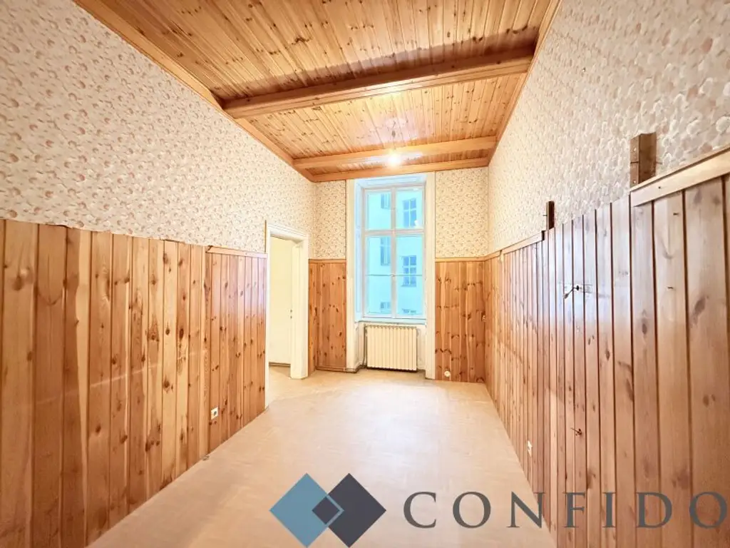 Sanierungsbedürftige 3 Zimmer Altbauwohnung mit Potenzial in der Clusiusgasse!