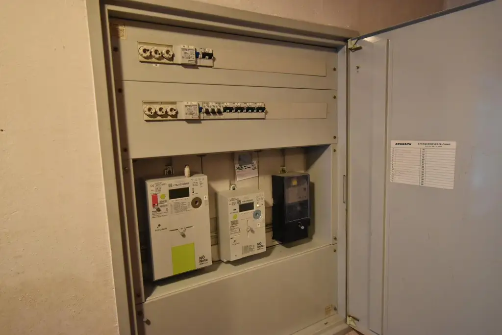 Kleines Häuschen sucht Bastler in ruhiger Siedlungslage!