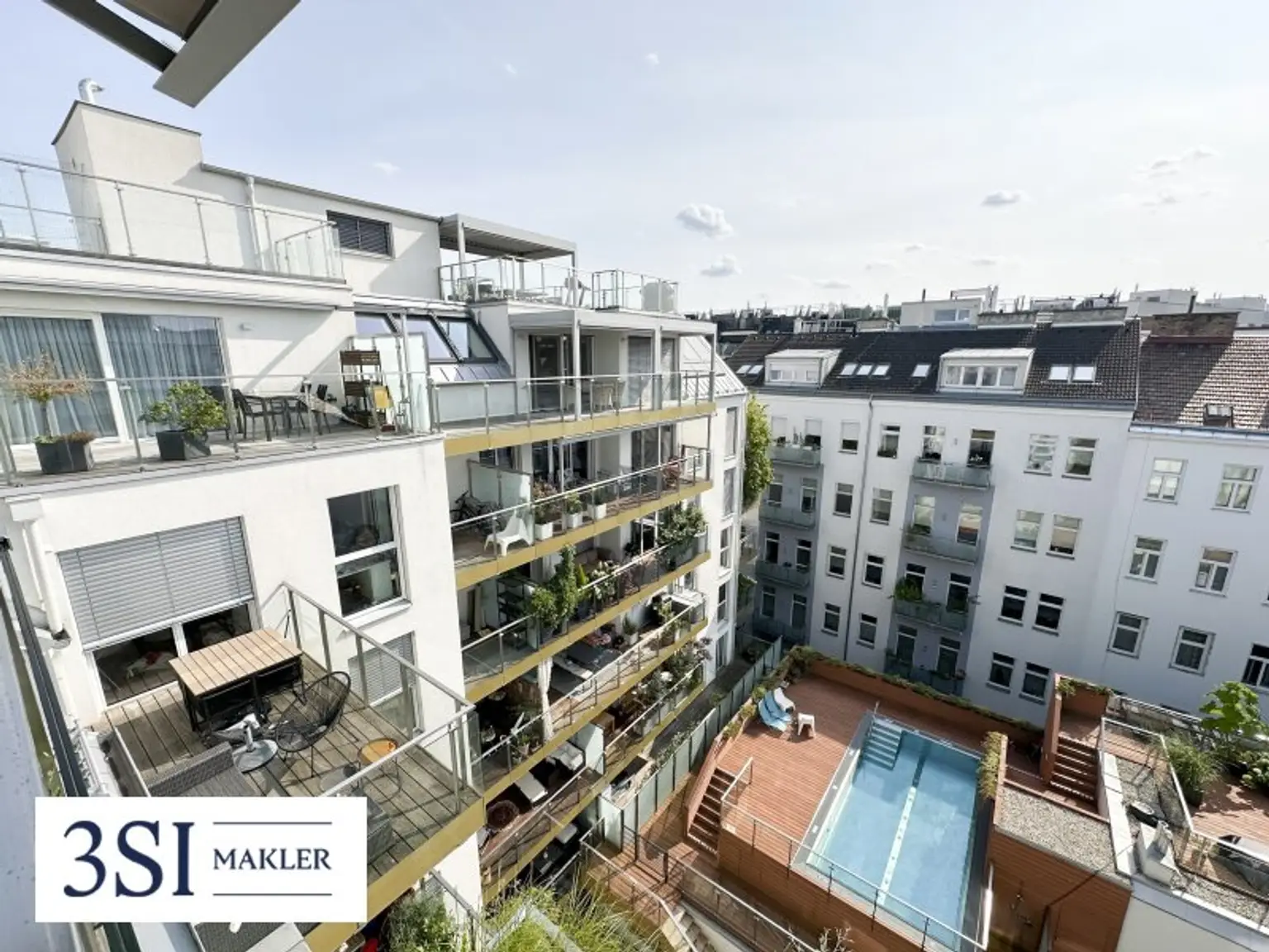 Dachterrassentraum - Einzigartiger Ausblick - Vollmöbliert - Gemeinschaftspool - in Bestlage des 2. Bezirks